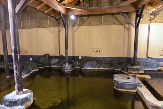 写真:ぬくもりの湯(天然温泉)